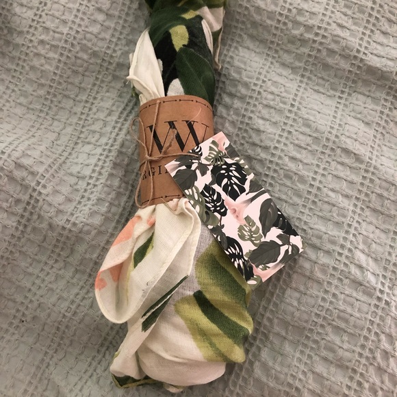 Virginia Wolf wrap, new, never used - Picture 2 of 3